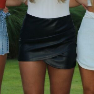 Zara Black Mini Skirt